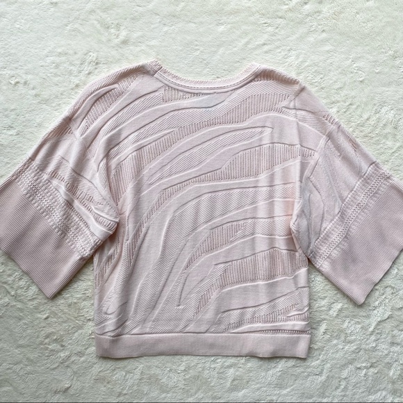 CAbi #5631 Pink Shy Boxy Pullover Sweater small - Picture 5 of 12